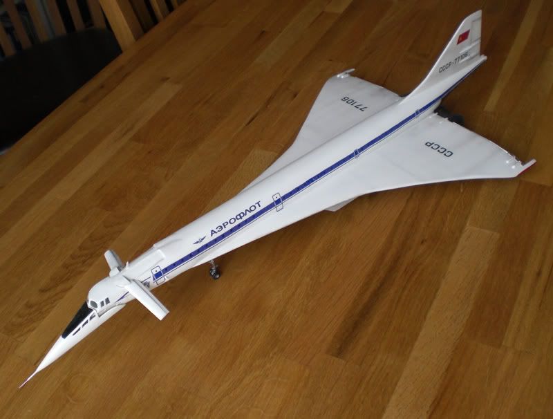 Tupolev TU-114 VEB Plasticart 1/100 or something like it