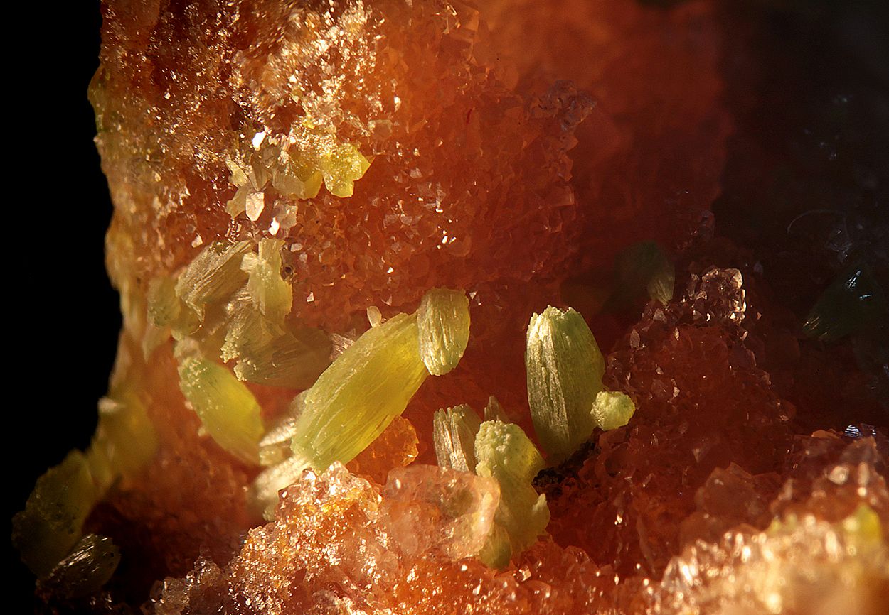 Pyromorphite_2_zpsqmbpha7i.jpg