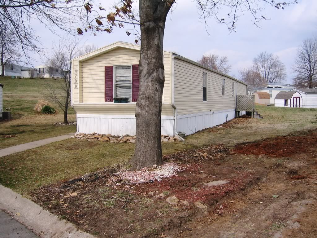 Mobile Home For Sale 4706 Mayview Ct. Blue Springs, MO 64015 LOT 139 A nice place to live.