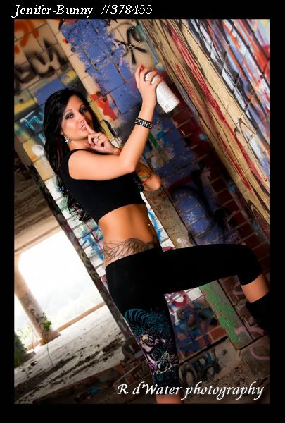 http://i155.photobucket.com/albums/s312/Rogerock/Mayhem/JeniferBunny-1.jpg