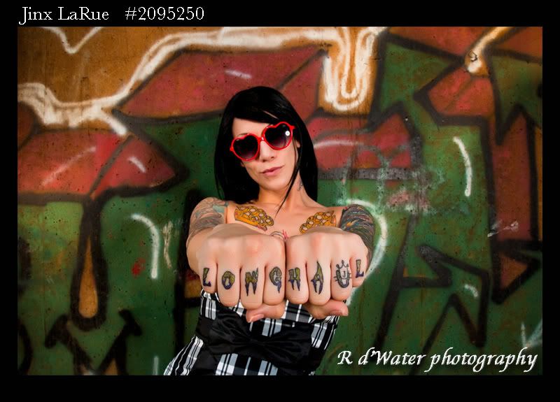 http://i155.photobucket.com/albums/s312/Rogerock/Mayhem/Jinx-1.jpg