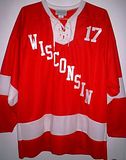 th_WisconsinHockeyJersey001.jpg