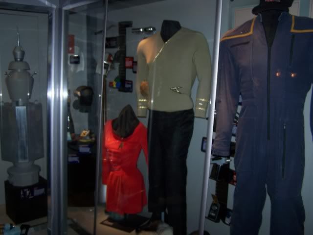 Starfleet Uniforms Pictures, Images and Photos