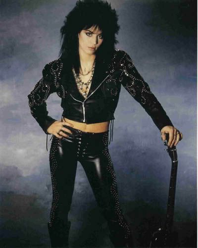 joan jett  i hate myself for loving you>