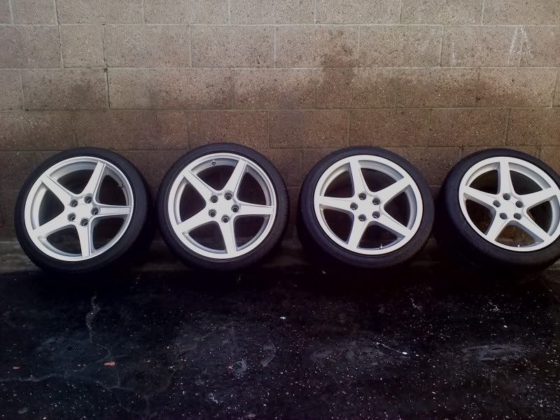 IMAGE: http://i155.photobucket.com/albums/s314/blinkdude8723/silversaleens.jpg