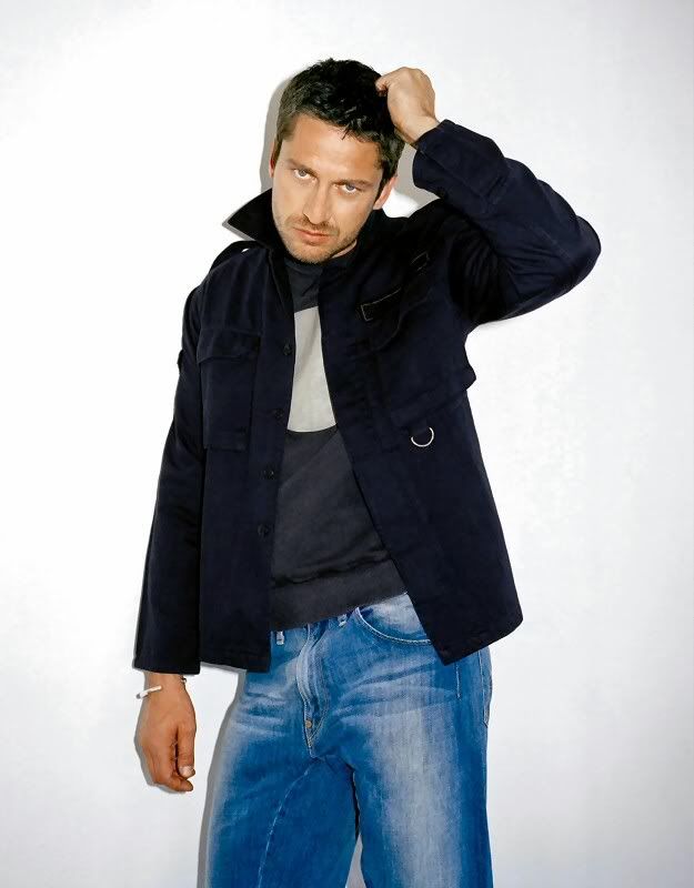 Gerard Butler Hotness Pictures, Images and Photos