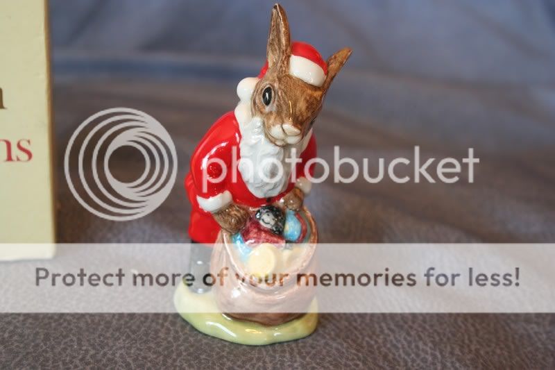 Royal Doulton Santa Bunnykins Rabbit Figurine  